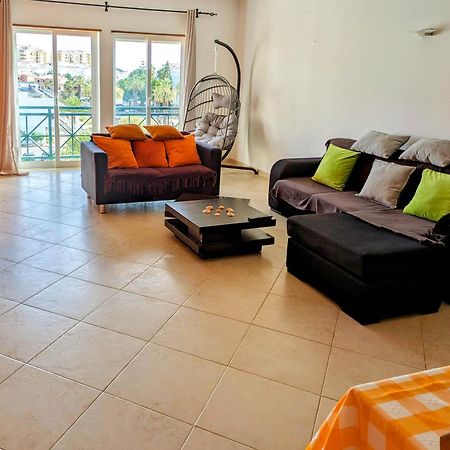 Two Bedroom Apartment - 110M2, Ac, Terrace, Wi-Fi Lagos Eksteriør bilde
