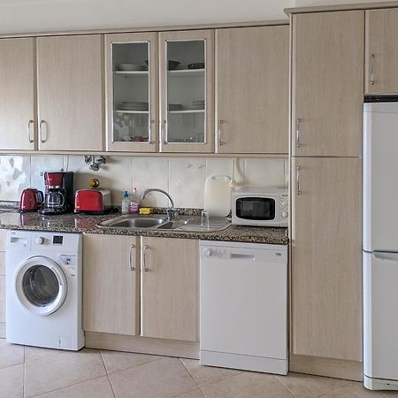 Two Bedroom Apartment - 110M2, Ac, Terrace, Wi-Fi Lagos Eksteriør bilde
