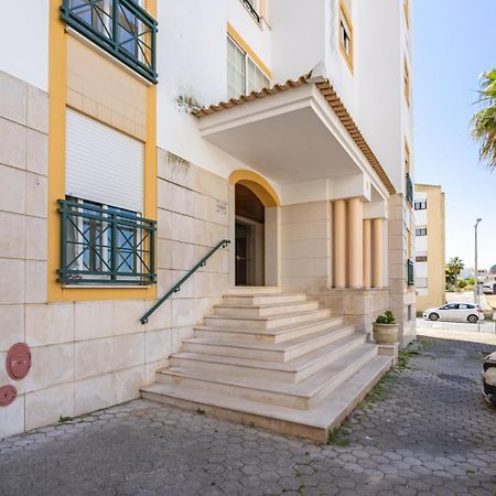 Two Bedroom Apartment - 110M2, Ac, Terrace, Wi-Fi Lagos Eksteriør bilde
