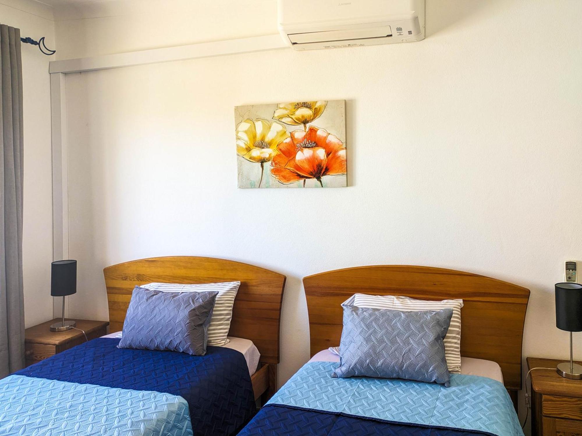 Two Bedroom Apartment - 110M2, Ac, Terrace, Wi-Fi Lagos Eksteriør bilde