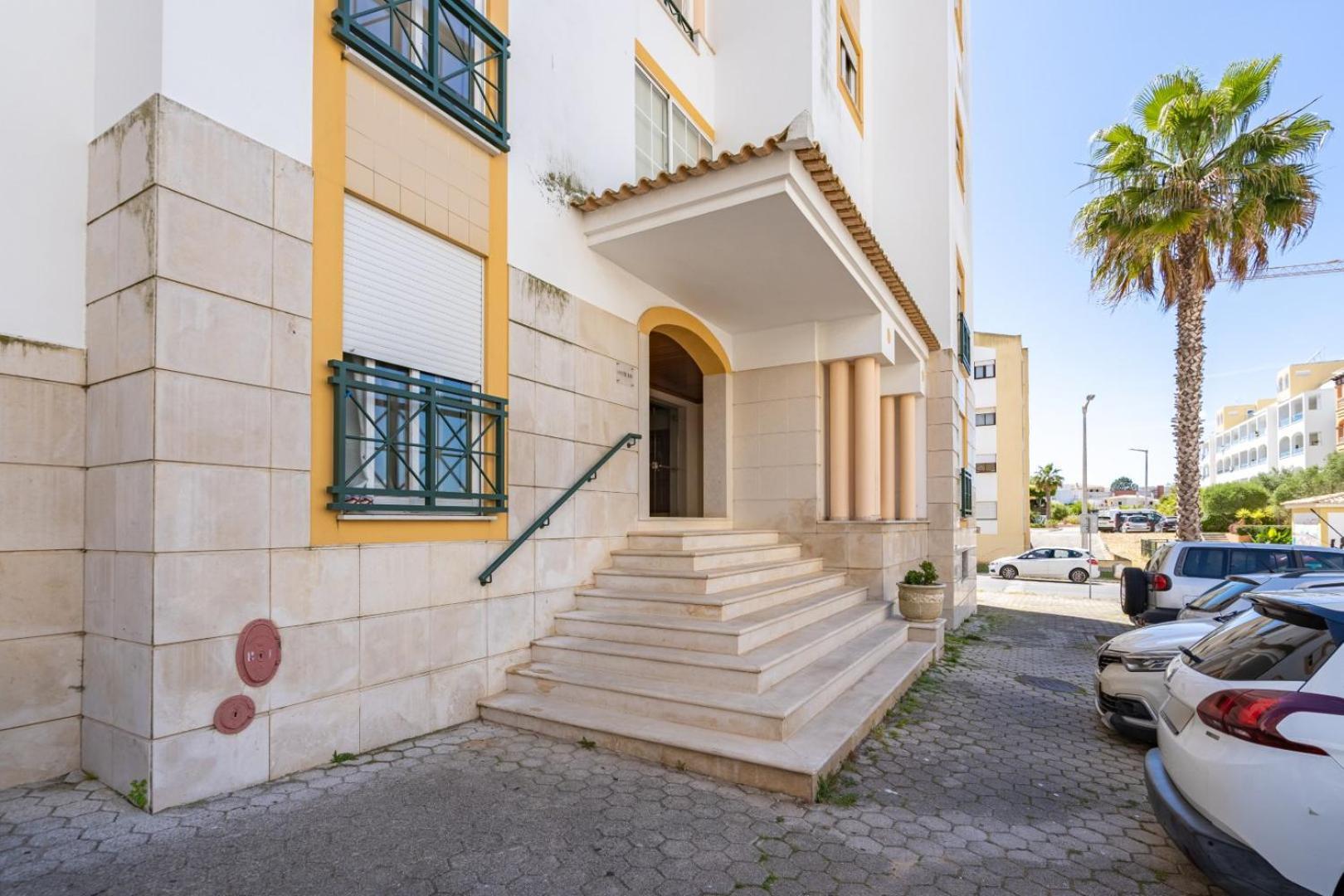Two Bedroom Apartment - 110M2, Ac, Terrace, Wi-Fi Lagos Eksteriør bilde