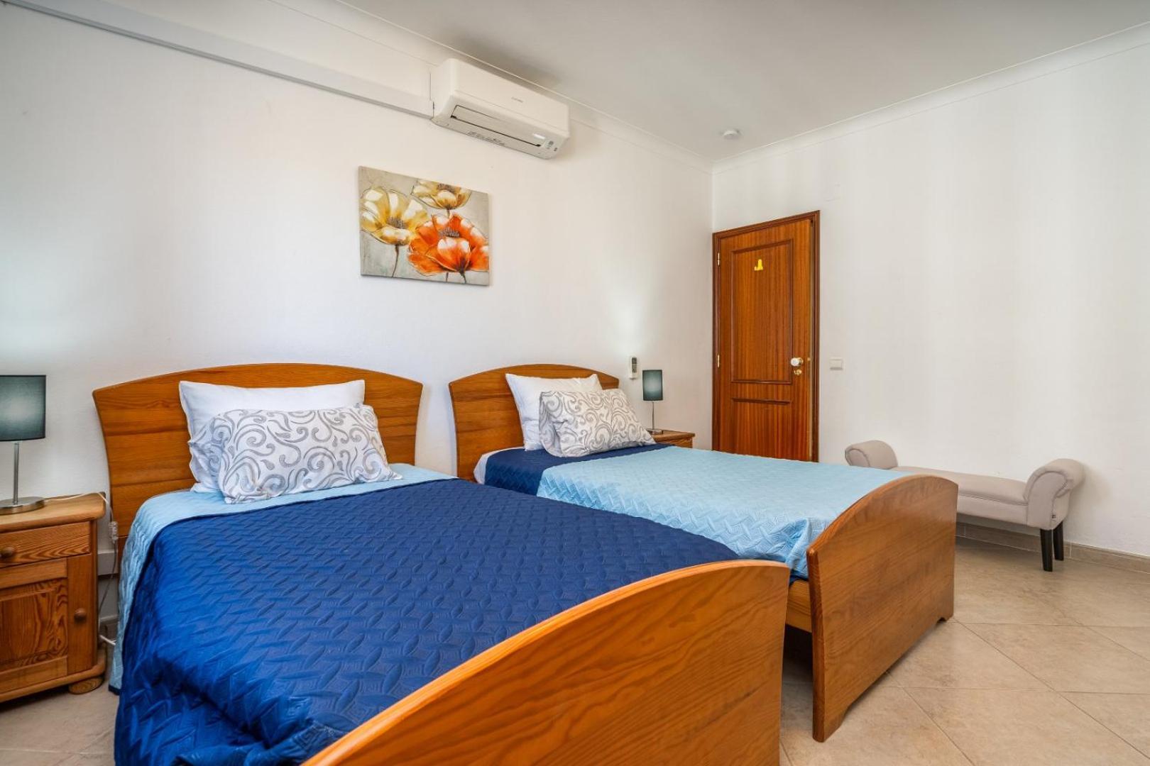 Two Bedroom Apartment - 110M2, Ac, Terrace, Wi-Fi Lagos Eksteriør bilde