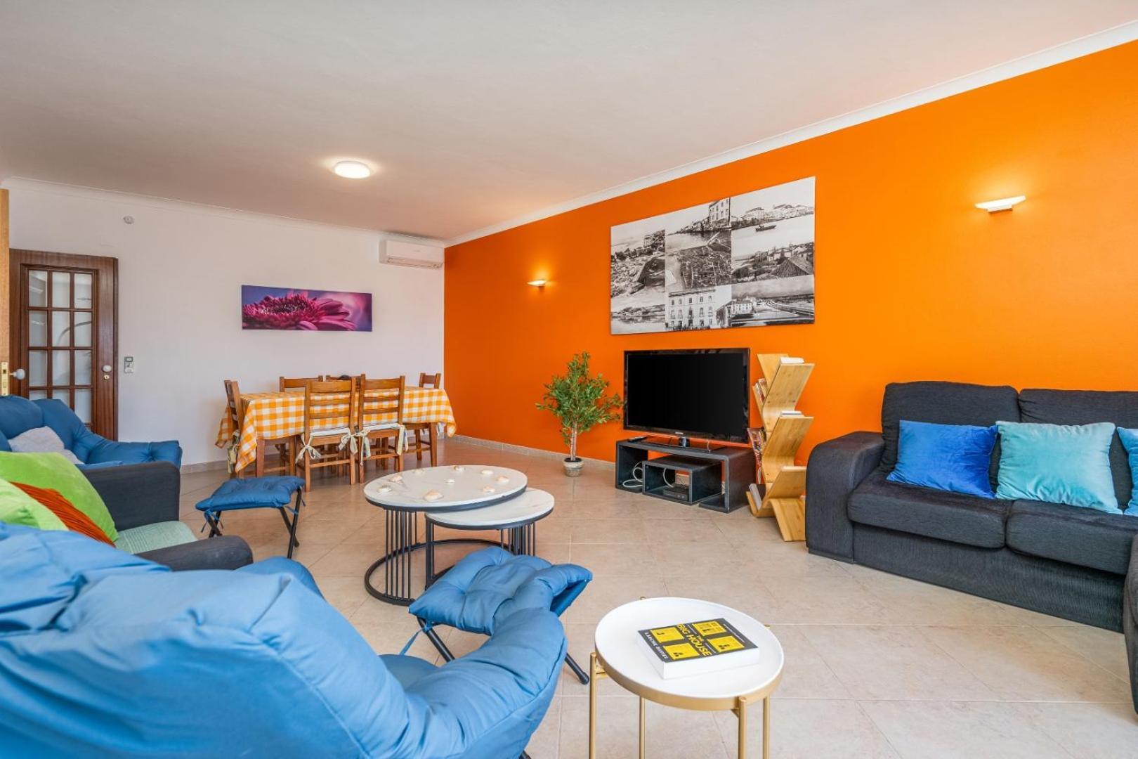Two Bedroom Apartment - 110M2, Ac, Terrace, Wi-Fi Lagos Eksteriør bilde